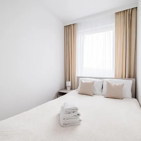 Apartament Stacja Jeżyce Lavish By Bookinghost