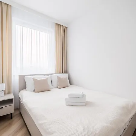 Stacja Jezyce Lavish By Bookinghost Apartamento