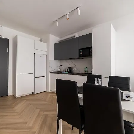 Stacja Jezyce Lavish By Bookinghost Poznan