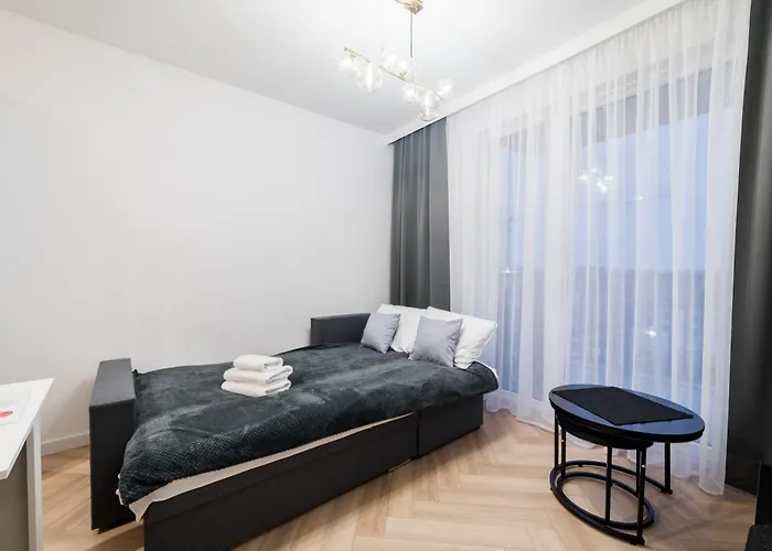 Apartment Stacja Jezyce Lavish By Bookinghost Poznan