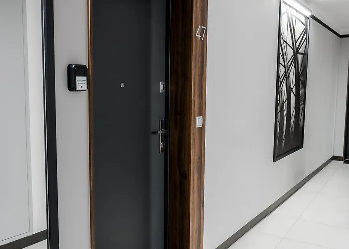 شقة Stacja Jezyce Lavish By Bookinghost