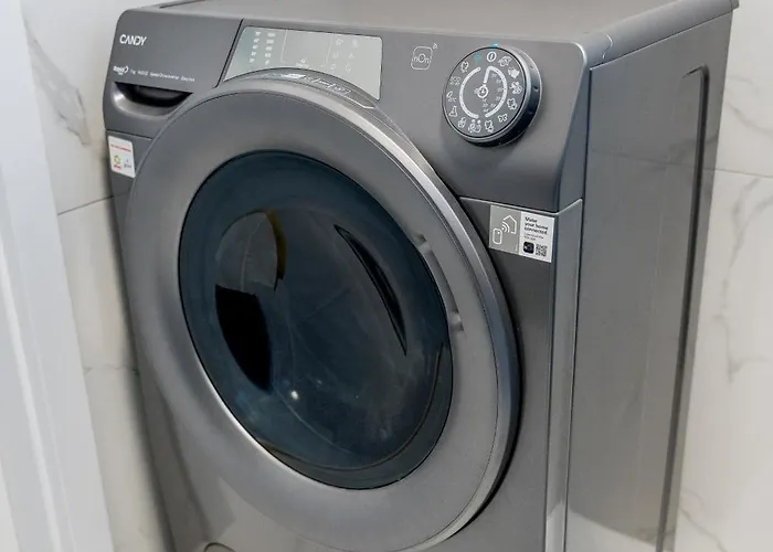 Stacja Jezyce Lavish By Bookinghost