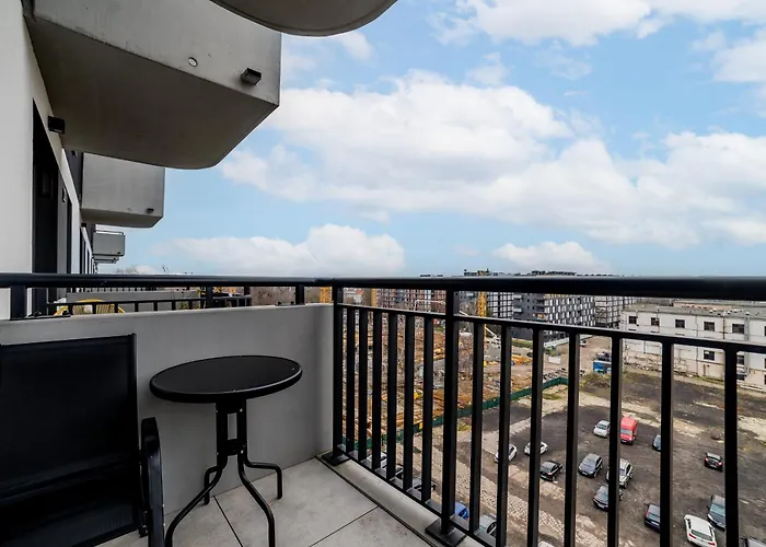 Stacja Jezyce Lavish By Bookinghost شقة بوزنان